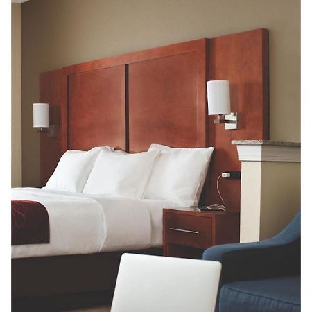 Comfort Inn & Suites Greenville I-70 Eksteriør billede
