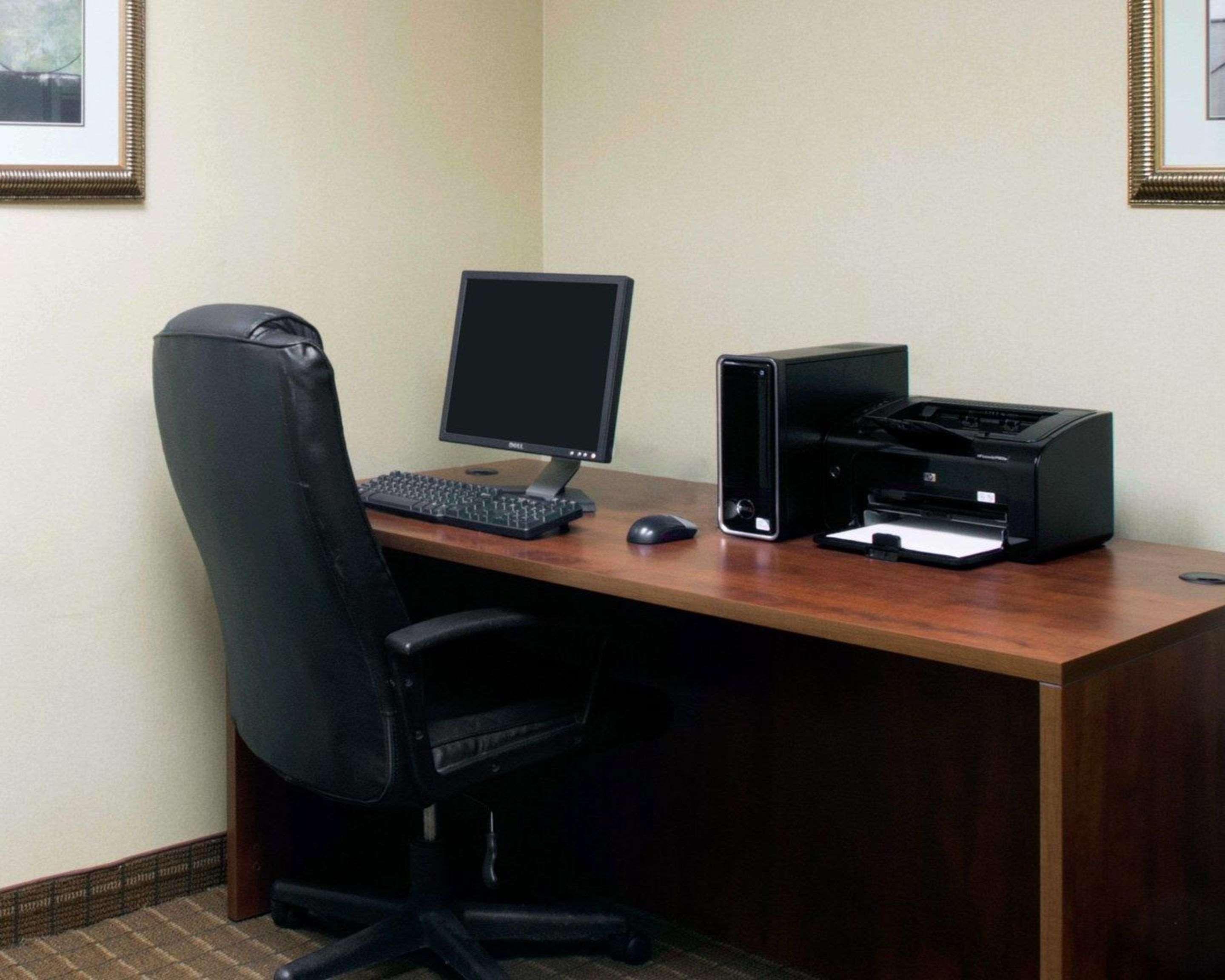 Comfort Inn & Suites Greenville I-70 Eksteriør billede