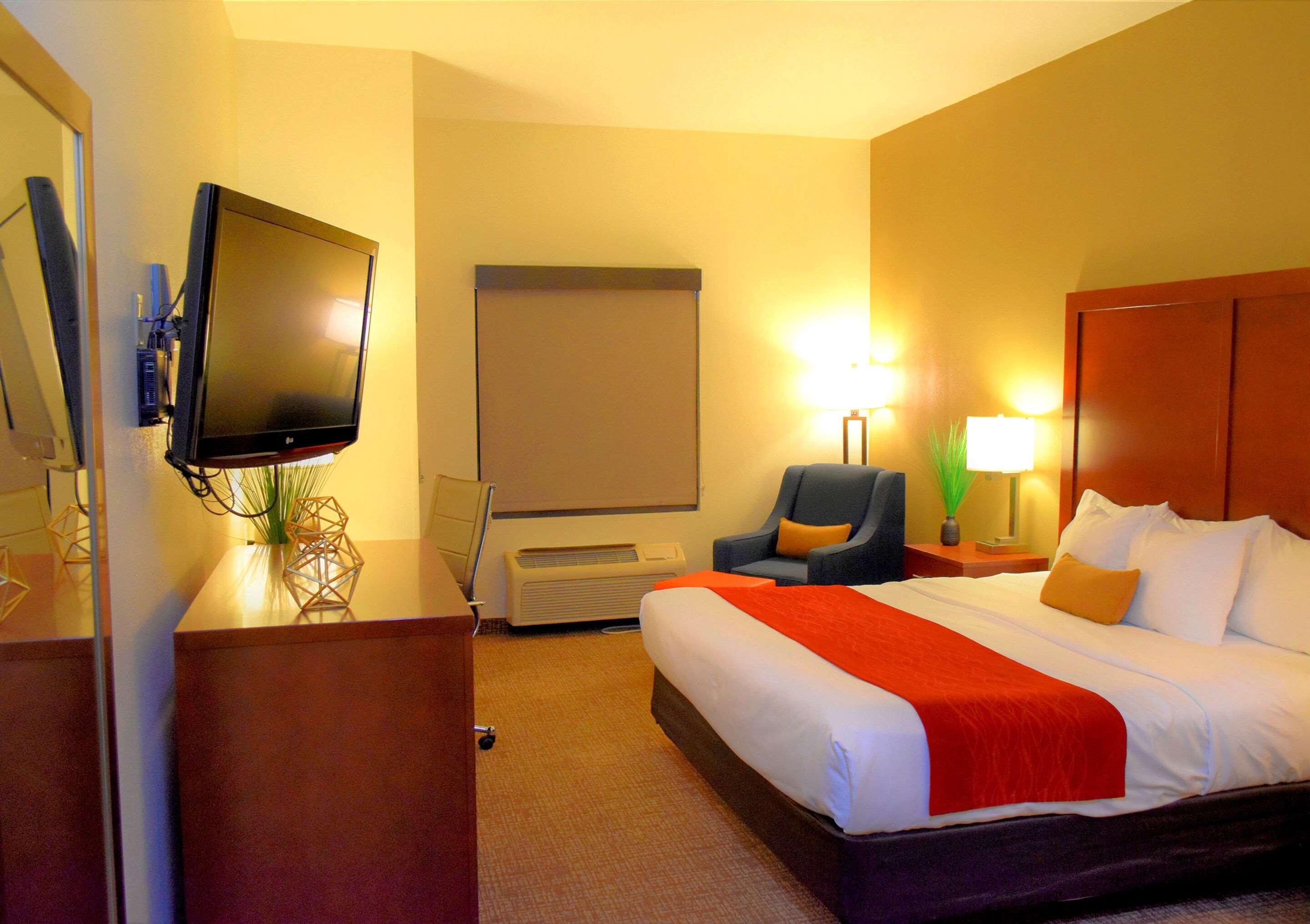Comfort Inn & Suites Greenville I-70 Eksteriør billede