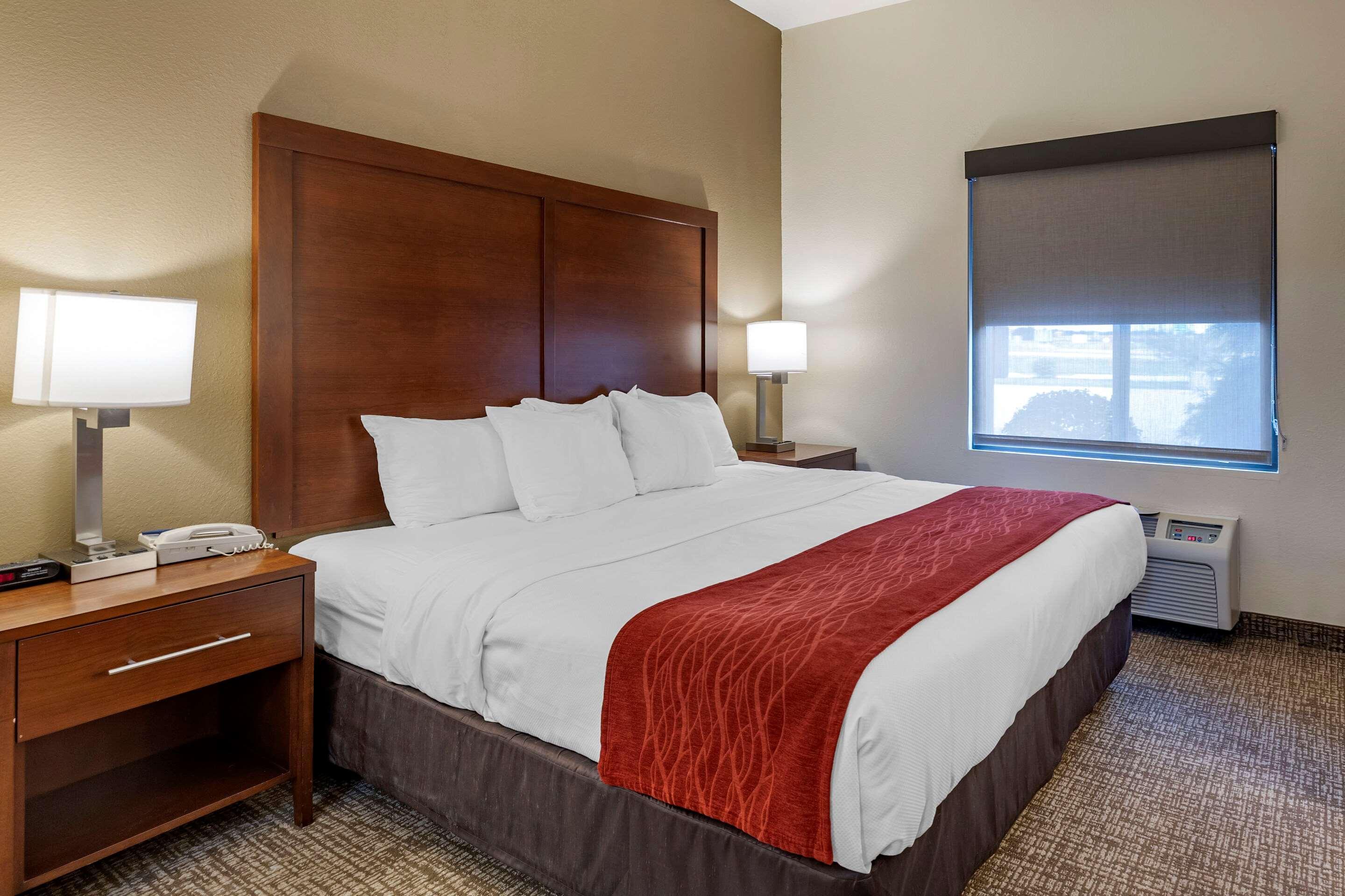 Comfort Inn & Suites Greenville I-70 Eksteriør billede