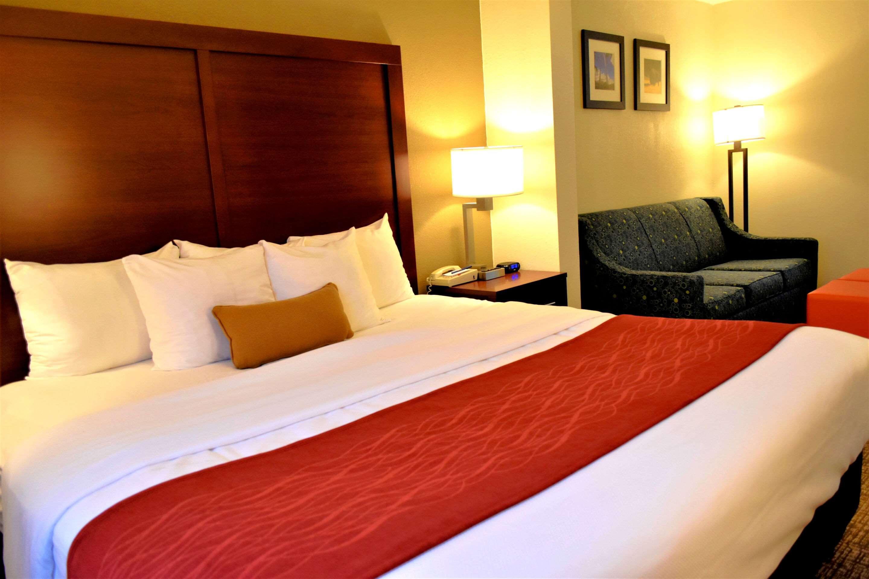 Comfort Inn & Suites Greenville I-70 Eksteriør billede